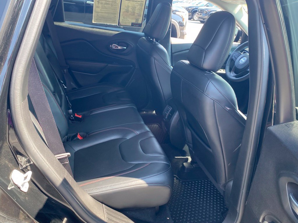 Used 2022 Jeep Cherokee Trailhawk w/ Sun, Sound & Nav Group AWD/4WD image 16