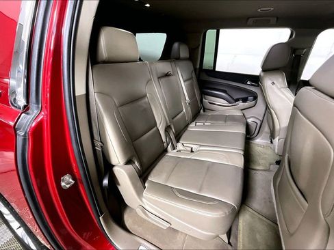 Used 2015 Chevrolet Suburban LT image 26