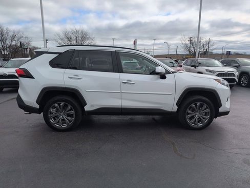 Used 2024 Toyota RAV4 Limited w/ Advanced Technology Package image 6