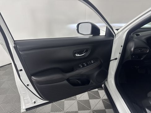 Certified 2024 Honda HR-V Sport image 10