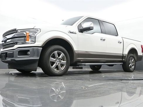Used 2020 Ford F150 Lariat image 12