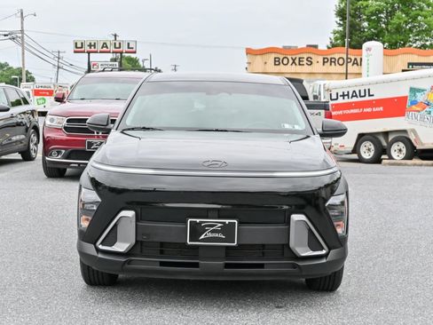 Used 2024 Hyundai Kona SE FWD image 5