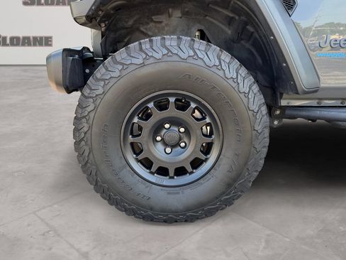Used 2021 Jeep Wrangler Unlimited Rubicon 4xe w/ Cold Weather Group AWD/4WD image 14