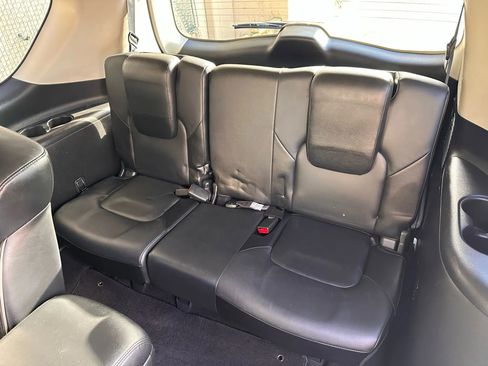 Used 2012 INFINITI QX56 2WD w/ Deluxe Touring Pkg image 27