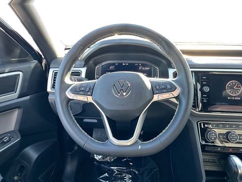 Used 2023 Volkswagen Atlas Cross Sport SE w/ Panoramic Sunroof Package image 12