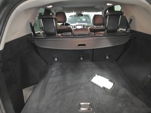 Used 2014 Mercedes-Benz ML 350 4MATIC w/ Premium 1 Package image 11