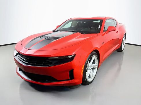 Used 2021 Chevrolet Camaro LT RWD image 3