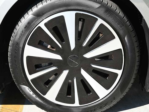 Used 2023 Lucid Air Pure image 10