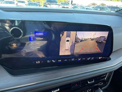 New 2026 Chevrolet Suburban High Country AWD/4WD image 30