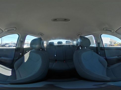 Used 2025 Kia K4 FWD image 41