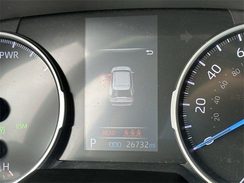 Certified 2021 Toyota RAV4 XLE image 16