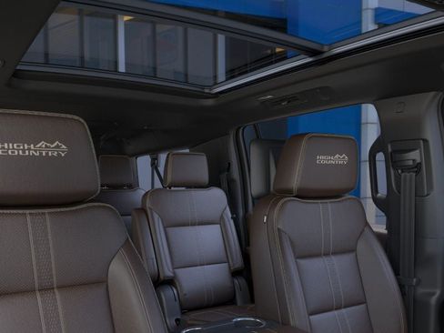 New 2026 Chevrolet Suburban High Country AWD/4WD image 38