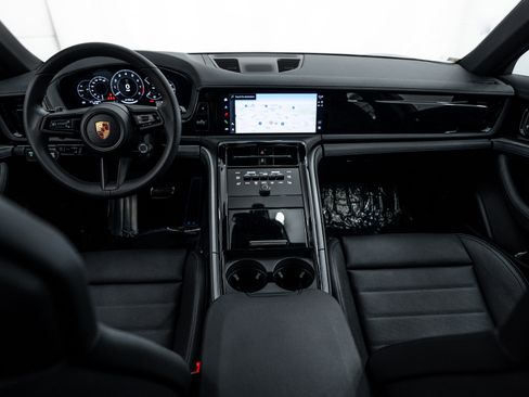 Certified 2026 Porsche Panamera 4 AWD/4WD image 13