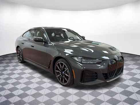 Certified 2022 BMW i4 eDrive40 w/ M Sport Package image 7