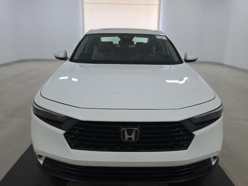 Used 2024 Honda Accord EX image 3