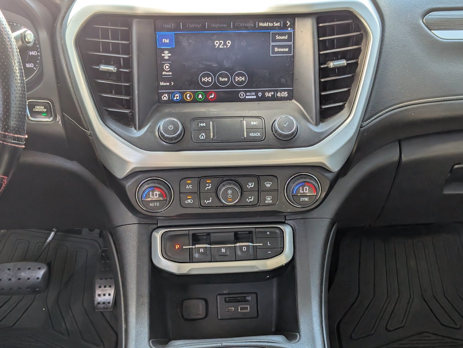 Used 2023 GMC Acadia SLT FWD image 7