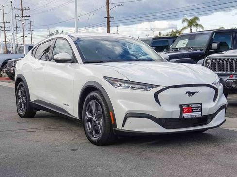 Used 2022 Ford Mustang Mach-E Select image 3