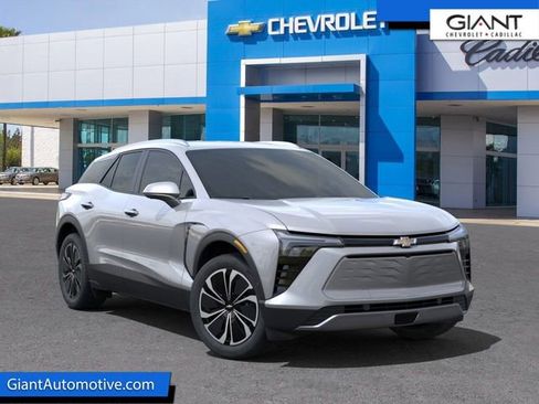 New 2025 Chevrolet Blazer EV LT image 1