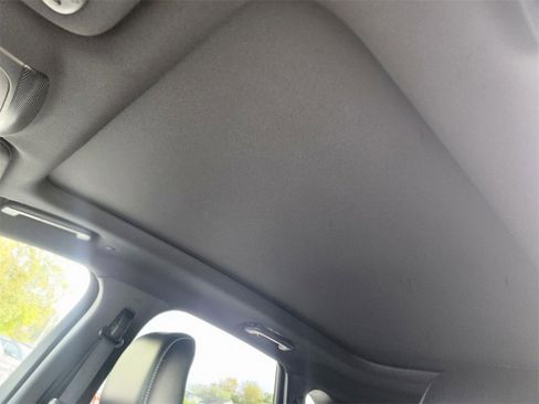 Certified 2020 Ford Edge ST w/ Cold Weather Package image 19