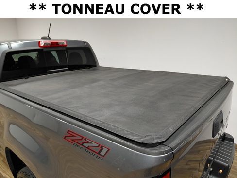 Used 2022 Chevrolet Colorado Z71 image 5
