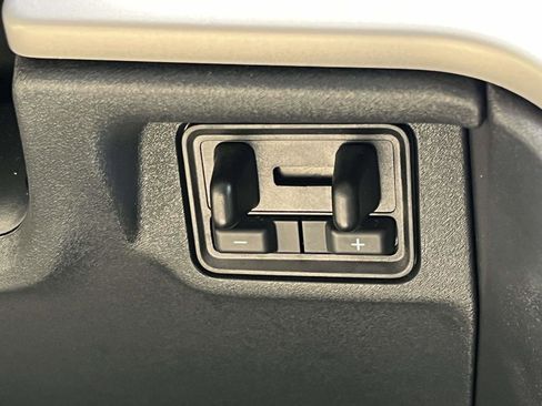 Used 2025 Ford Expedition Max Active RWD image 29