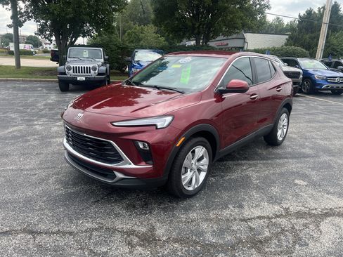 Used 2024 Buick Encore GX Preferred FWD image 4