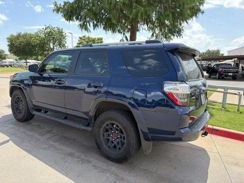 Used 2024 Toyota 4Runner SR5 Premium w/ Moonroof Package RWD image 7