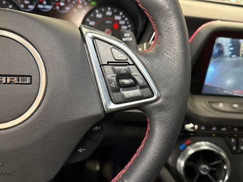 Used 2018 Chevrolet Camaro SS image 22
