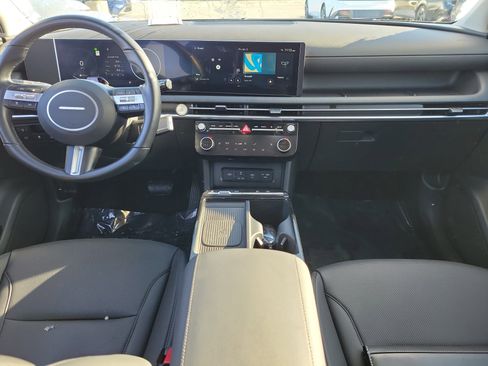 Certified 2025 Hyundai Tucson SEL image 9