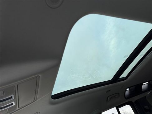 Used 2020 Land Rover Defender 110 HSE image 18