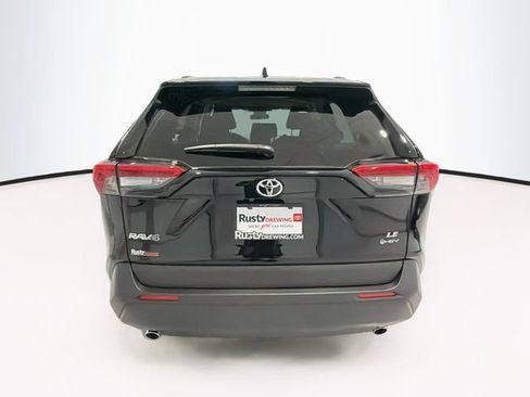 Certified 2025 Toyota RAV4 LE AWD/4WD image 5