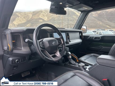 Used 2024 Ford Bronco Badlands image 14