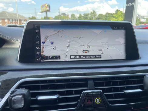 Used 2016 BMW 750i RWD image 14