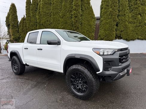 Used 2024 Chevrolet Colorado Trail Boss image 1