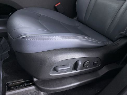 Certified 2022 Buick Enclave Premium w/ LPO, Touring Package image 10