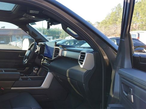 Used 2025 Toyota Tundra Limited image 20