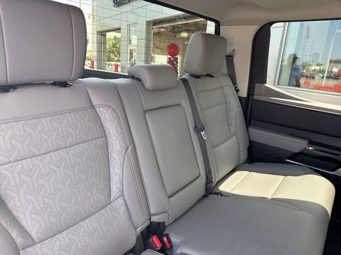 Used 2023 Toyota Tundra Limited AWD/4WD image 17