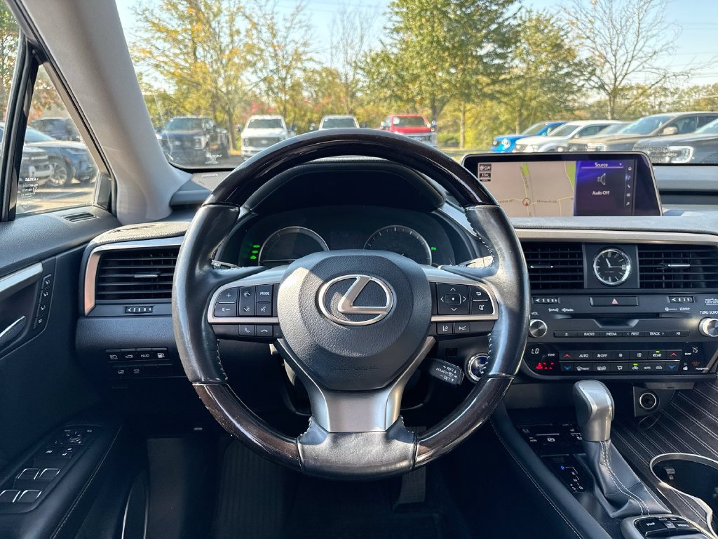 Used 2018 Lexus RX 450hL Luxury w/ Accessory Package AWD/4WD image 11