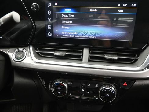 New 2026 Chevrolet Trax ACTIV w/ Driver Confidence Package image 18