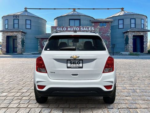 Used 2019 Chevrolet Trax LS w/ LPO, Protection Package FWD image 4
