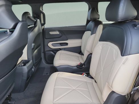 New 2027 Kia Telluride EX FWD image 6