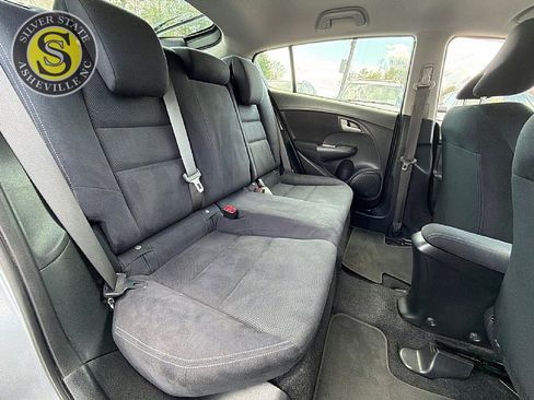 Used 2012 Honda Insight LX image 19