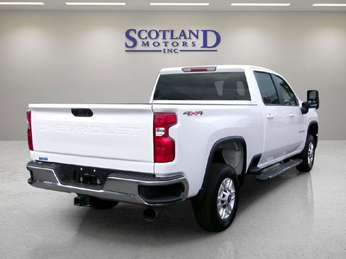 Used 2025 Chevrolet Silverado 2500 LT w/ Convenience Package AWD/4WD image 6