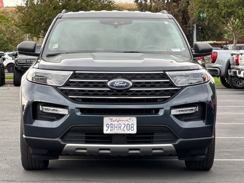 Used 2022 Ford Explorer XLT w/ Equipment Group 202A image 10