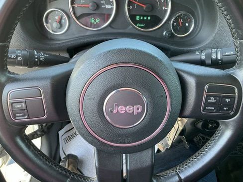 Used 2018 Jeep Wrangler Unlimited Sport AWD/4WD image 25
