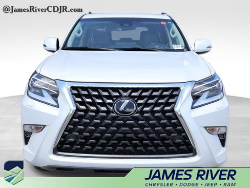 Used 2023 Lexus GX 460 Premium w/ Premium Package AWD/4WD image 7