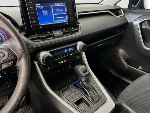 Used 2021 Toyota RAV4 LE image 26