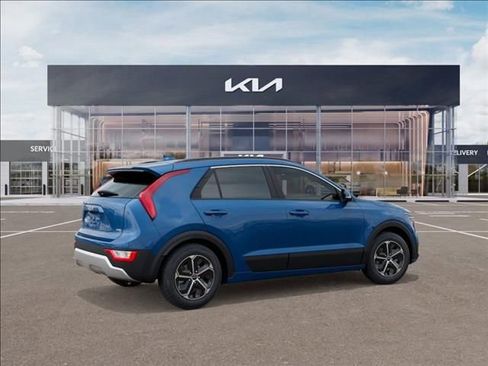 New 2026 Kia Niro EX image 6