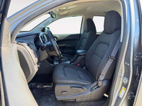 Used 2018 GMC Canyon SLE AWD/4WD image 6