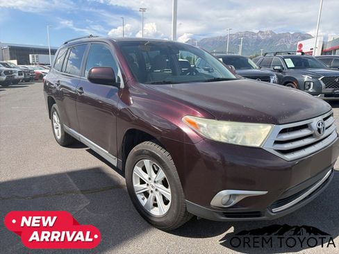 Used 2012 Toyota Highlander 4WD w/ Tech Pkg image 11
